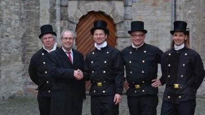 Rüdiger Kamp kehrt ab Januar 2016 im Kehrbezirk Salzkotten die Schornsteine